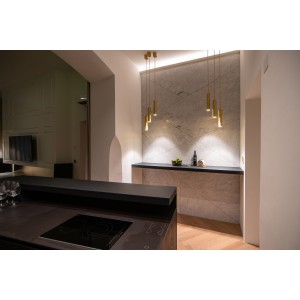 Závěsné světlo RGBW Tree zlatá