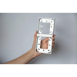 Montážní rámeček 3 moduly stříbrná